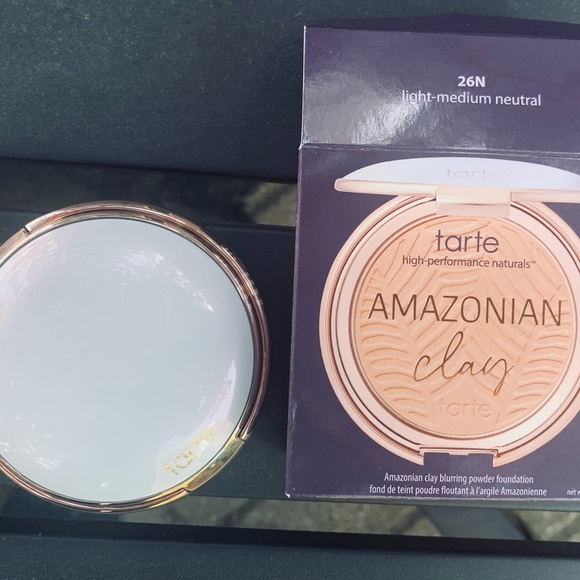 💕Amazonian clay blurring powder foundation💕 - Picture 4 of 4